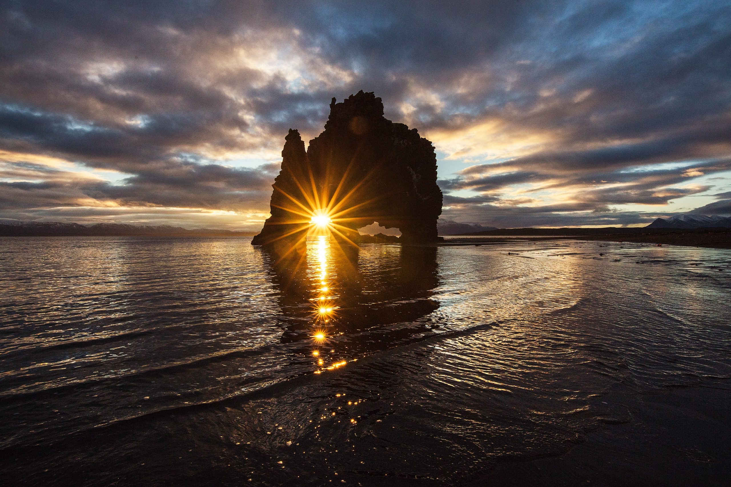 Midnight Sun in Iceland Nature's Most Beautiful Phenomenon