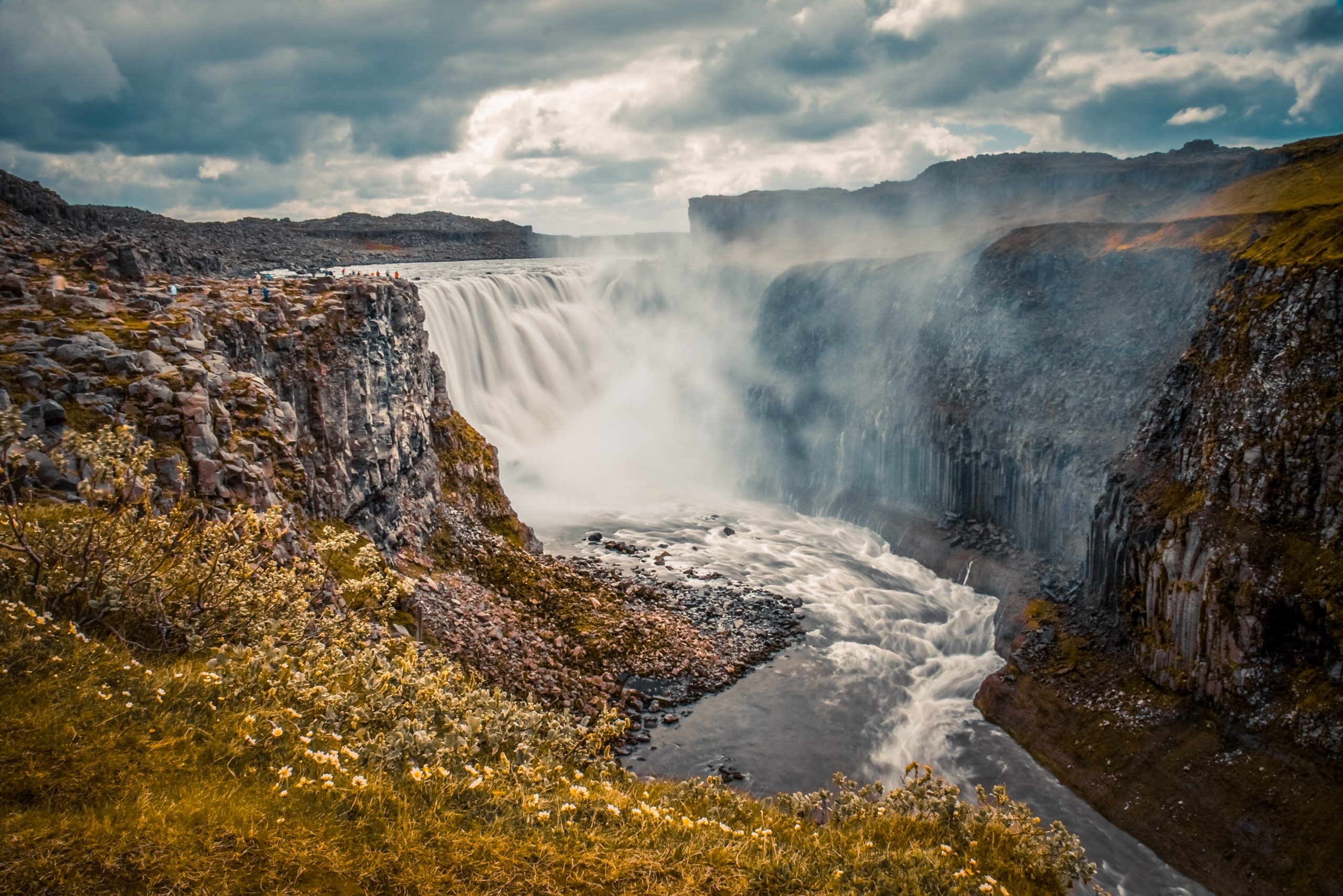 best waterfalls in iceland