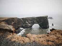 Dyrh&oacute;laey rock arch