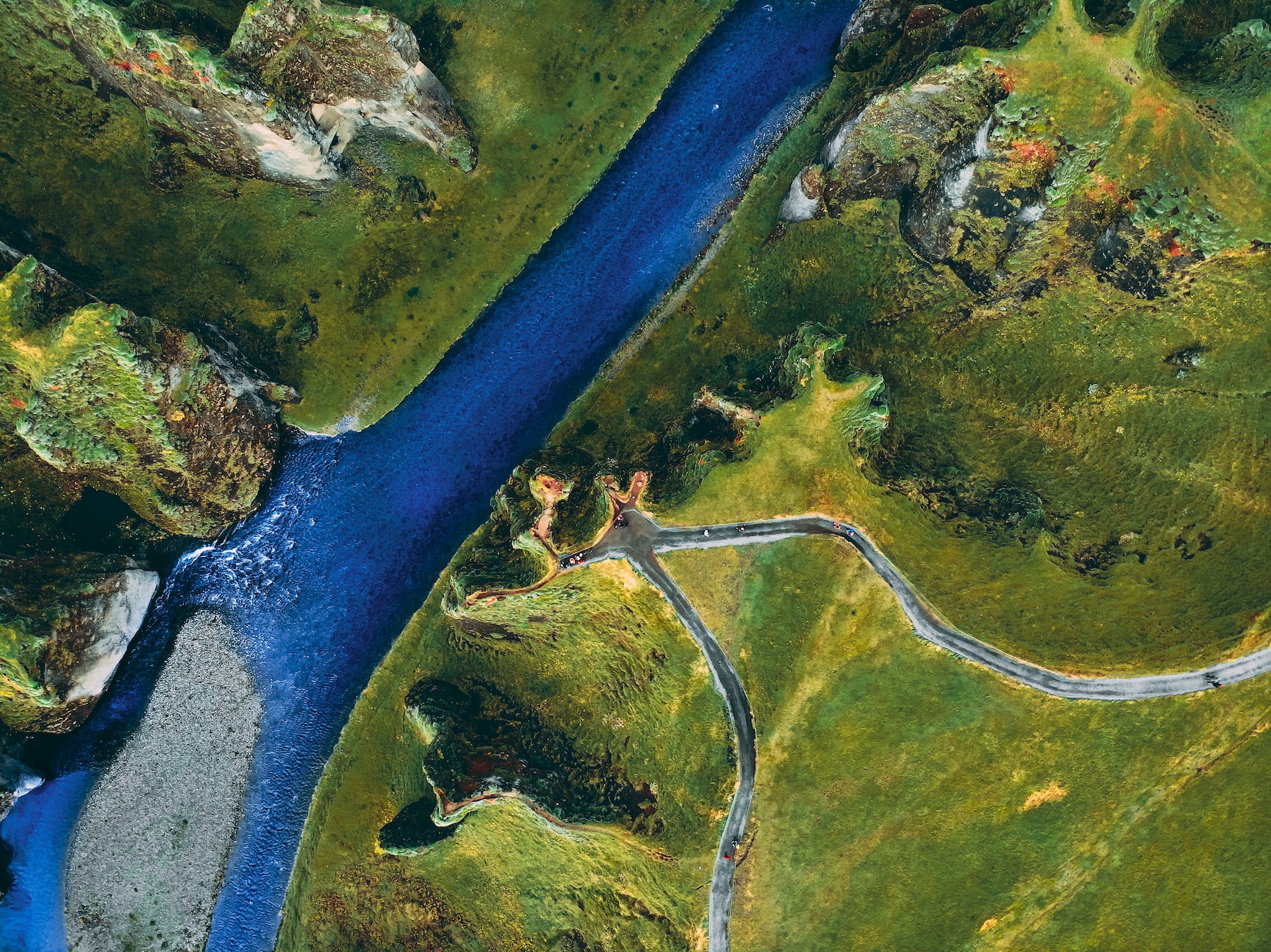 aerial view of Fjaðrárgljúfur river